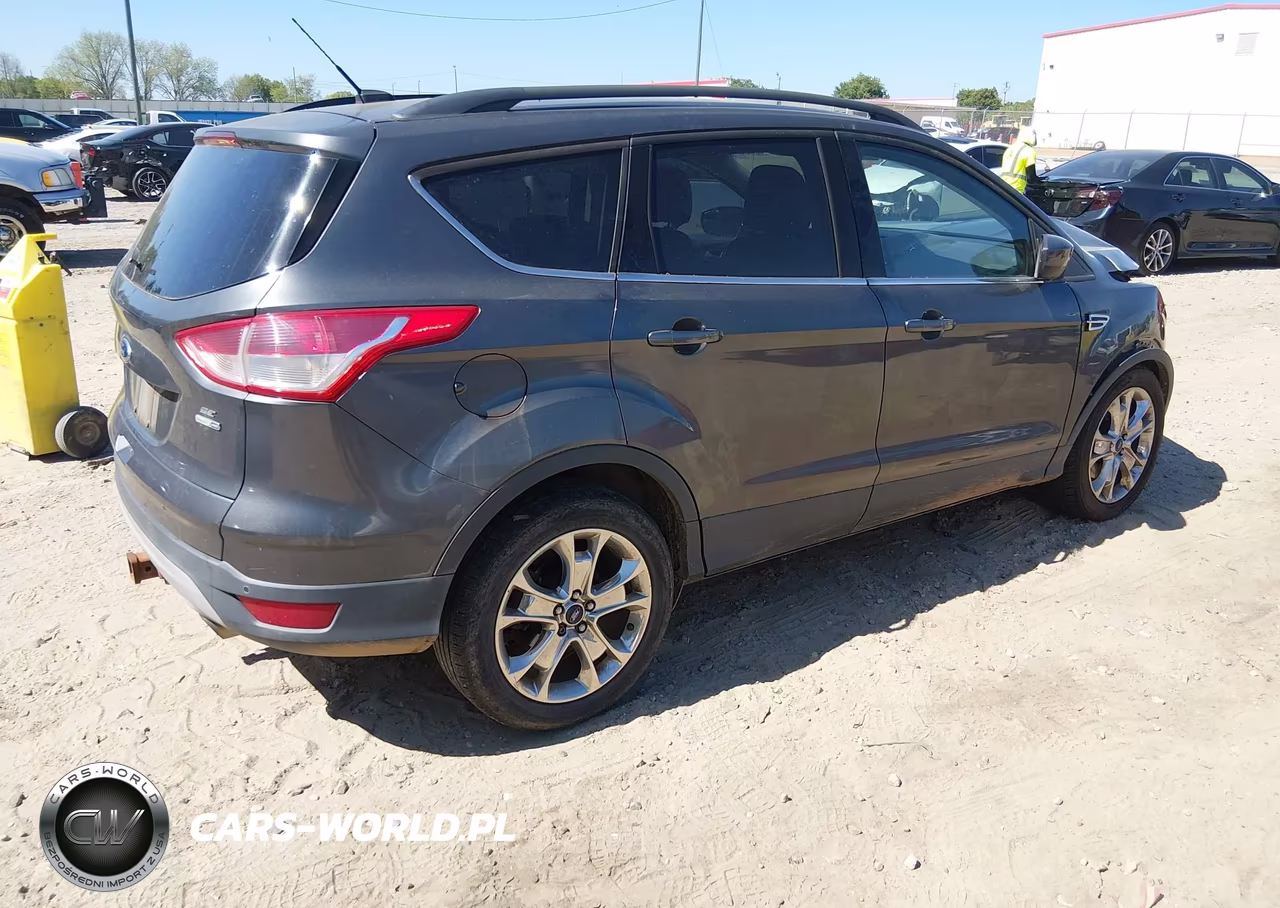 2016 Ford Escape Se VIN:1FMCU9G93GUB70409 - 4