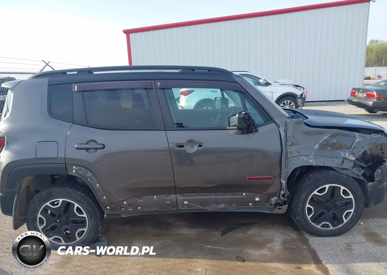 2017 Jeep Renegade Trailhawk 4X4 VIN:ZACCJBCB1HPF28171 - 13