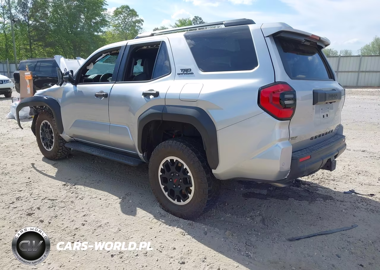 2025 Toyota 4Runner Hybrid Trd Off Road Premium VIN:JTEVB5BR5S5022134 - 3