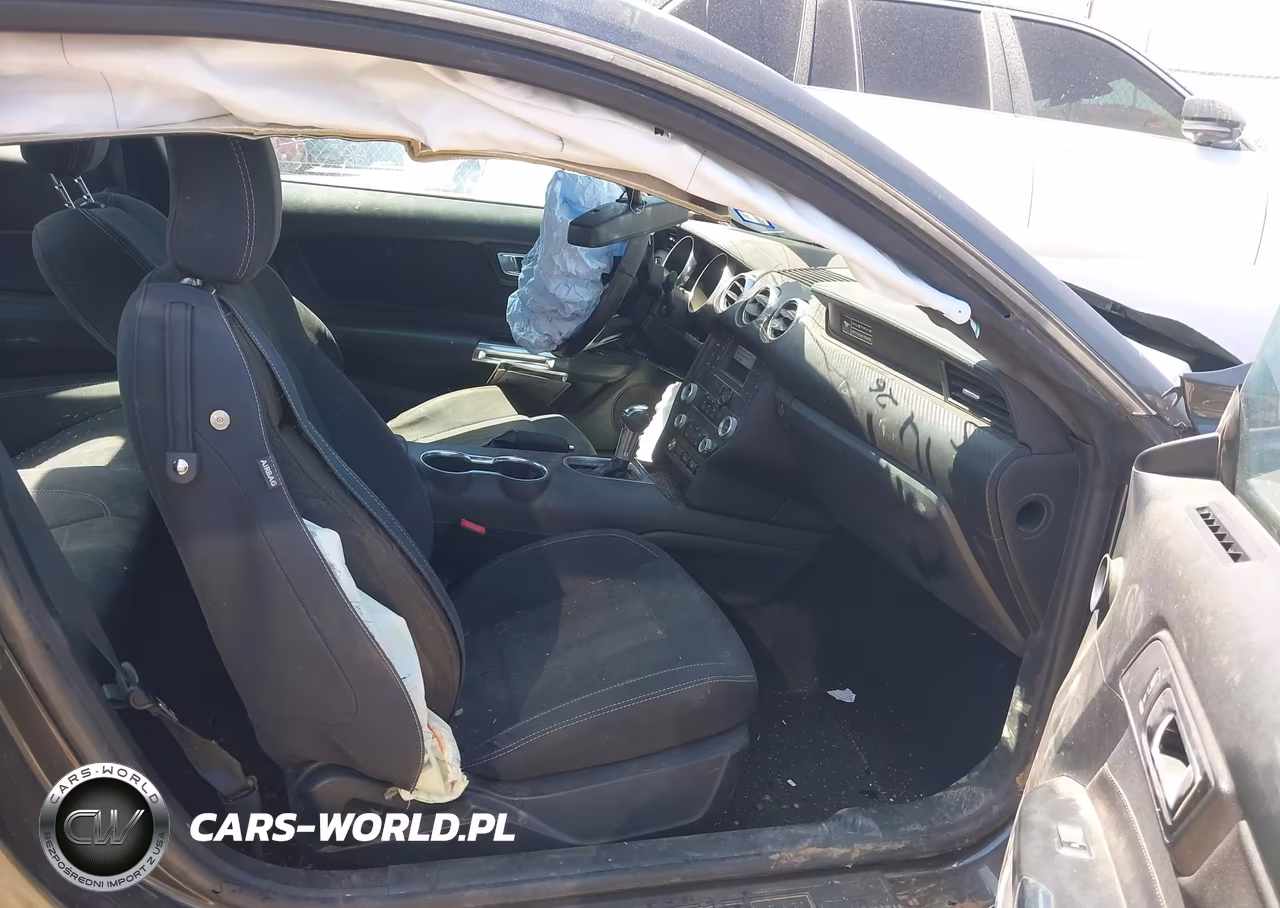 2020 Ford Mustang Ecoboost Fastback VIN:1FA6P8TH9L5103856 - 5