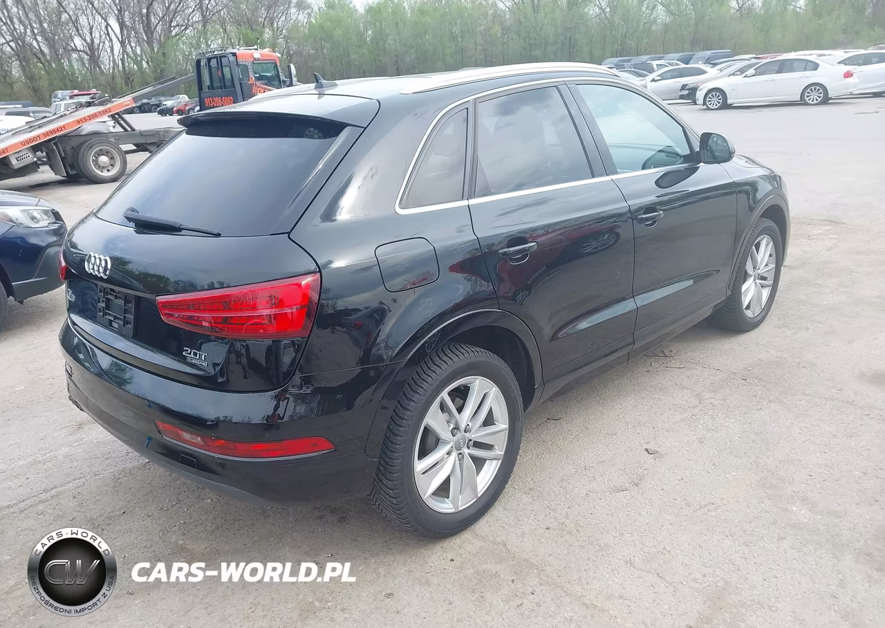 2017 Audi Q3 2.0T Premium VIN:WA1JCCFS5HR009705 - 4
