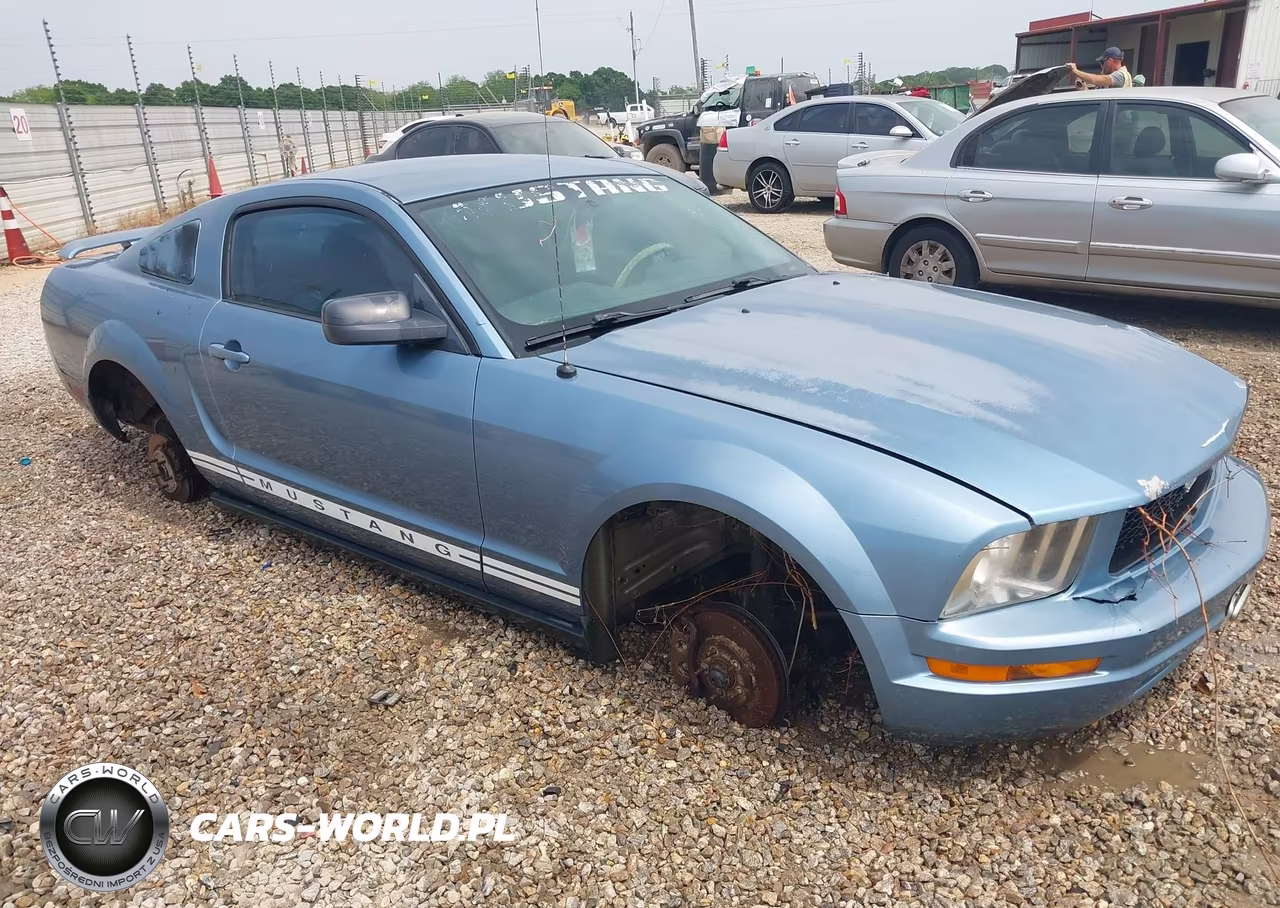2005 Ford Mustang V6 Deluxe-V6 Premium