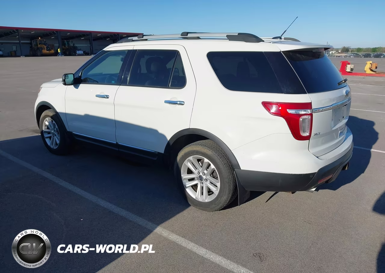2011 Ford Explorer Xlt VIN:1FMHK8D83BGA80511 - 3