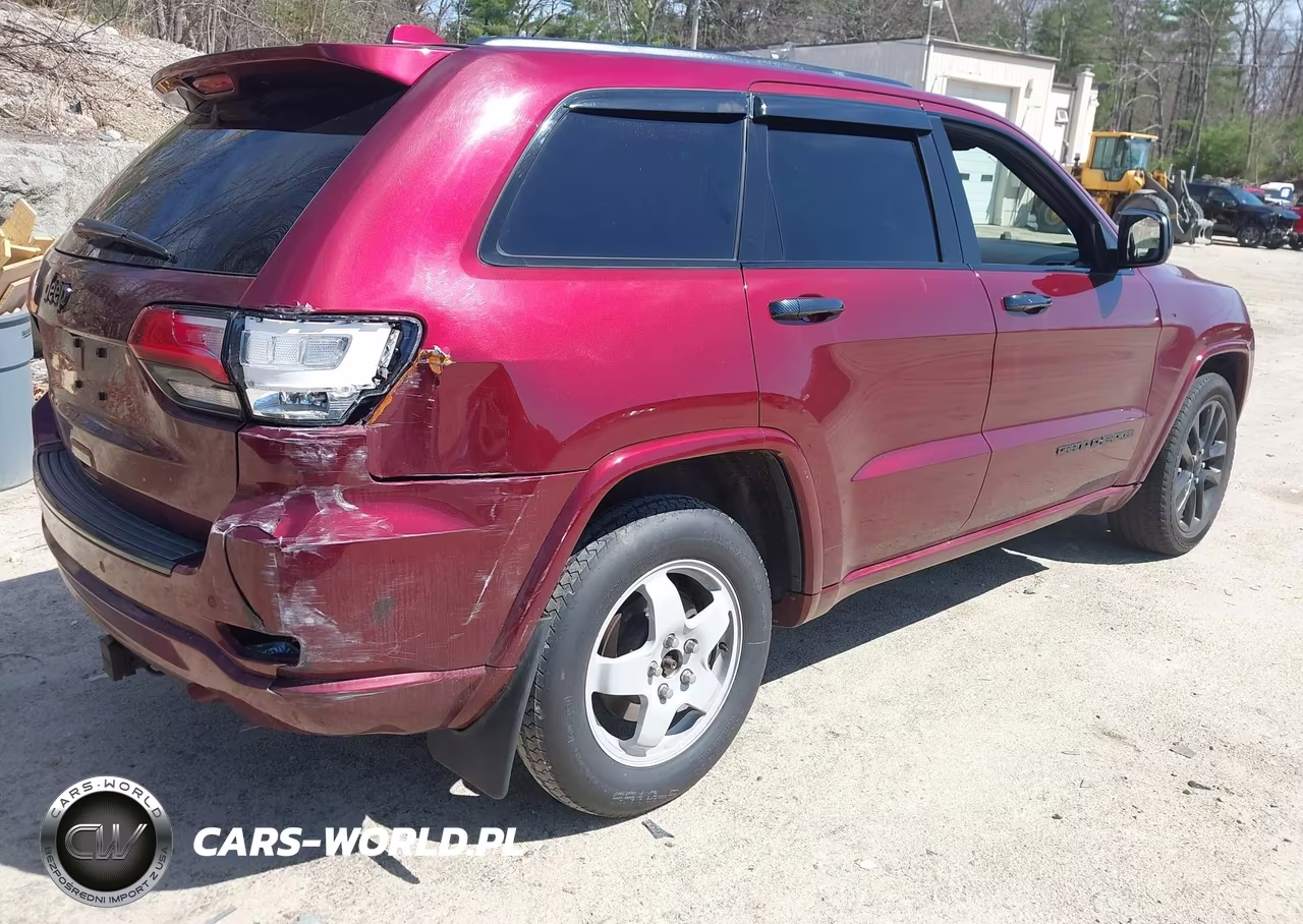 2018 Jeep Grand Cherokee Altitude 4X4 VIN:1C4RJFAG0JC188375 - 4
