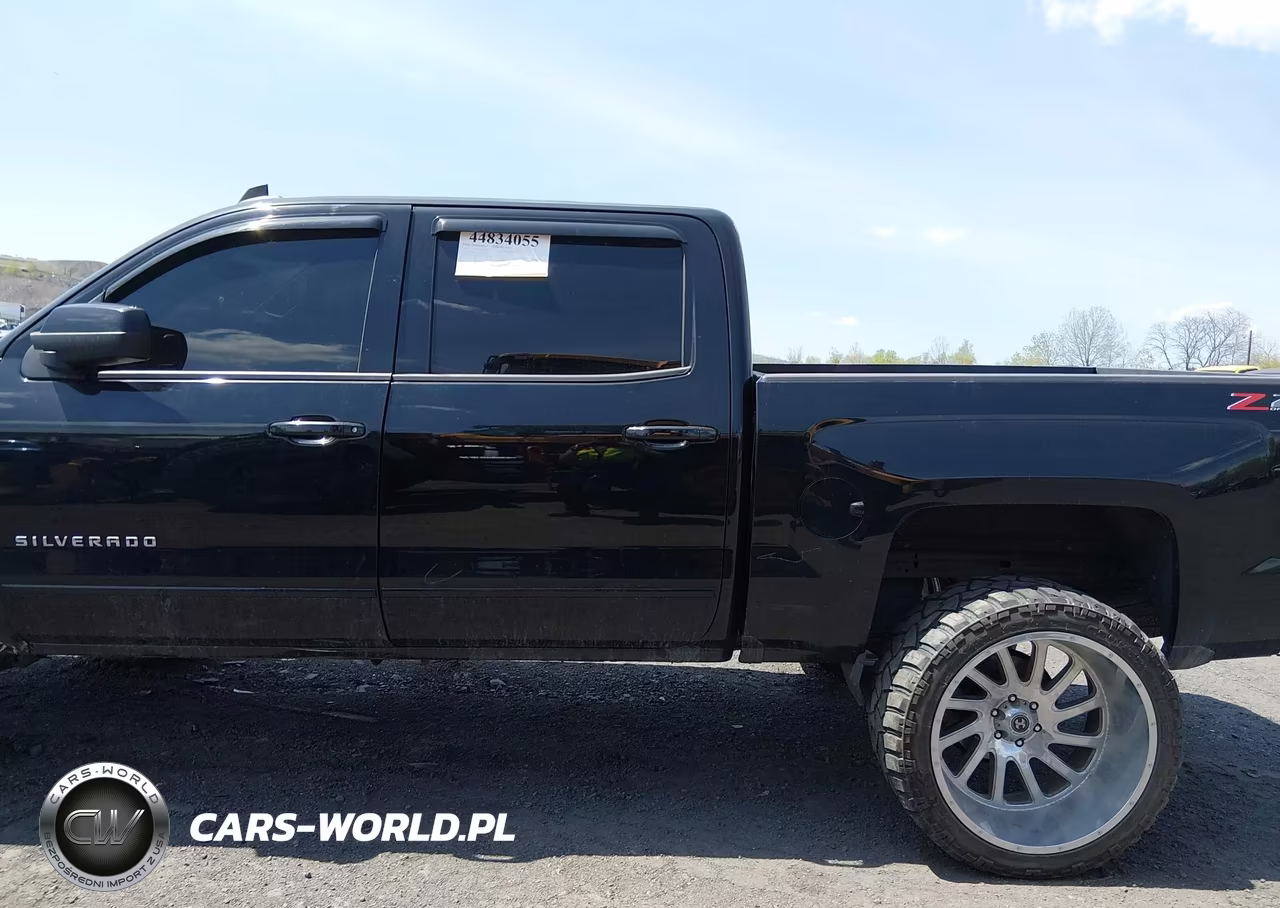 2018 Chevrolet Silverado 1500 2Lt VIN:3GCUKREC2JG490473 - 14
