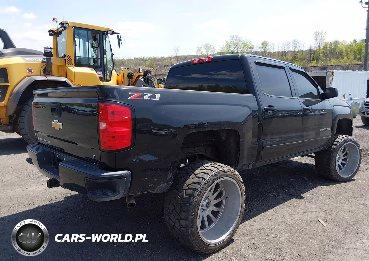 2018 Chevrolet Silverado 1500 2Lt VIN:3GCUKREC2JG490473 - 4