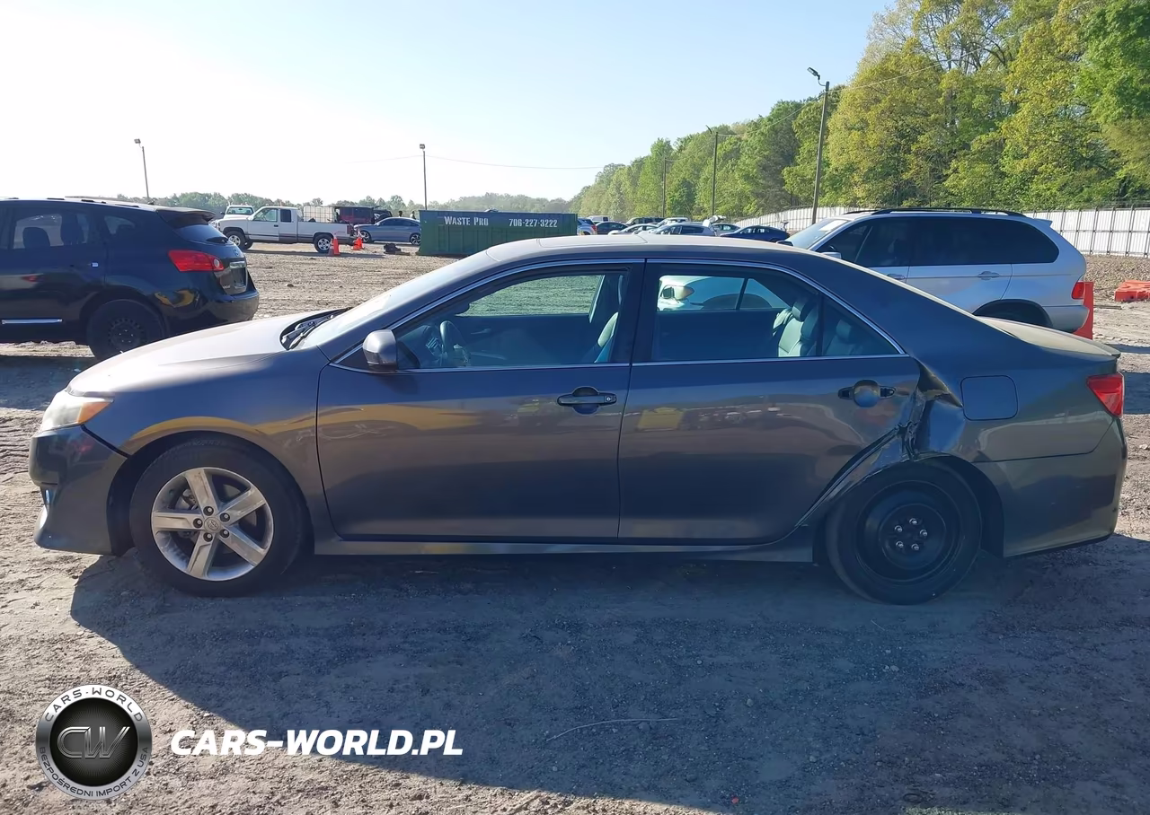 2013 Toyota Camry Se VIN:4T1BF1FK7DU715342 - 15