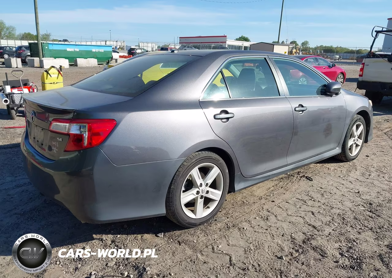 2013 Toyota Camry Se VIN:4T1BF1FK7DU715342 - 4