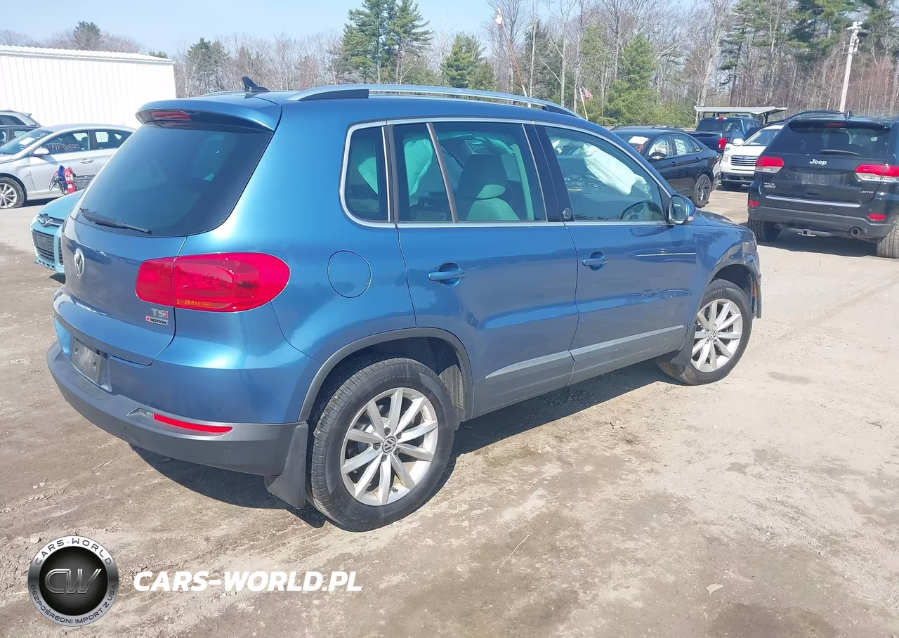 2017 Volkswagen Tiguan 2.0T Wolfsburg Edition VIN:WVGSV7AX8HK037632 - 4