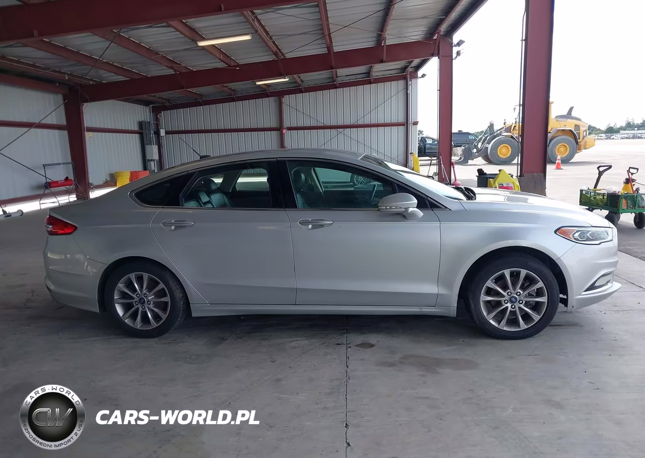 2017 Ford Fusion Se VIN:3FA6P0HD8HR370840 - 14