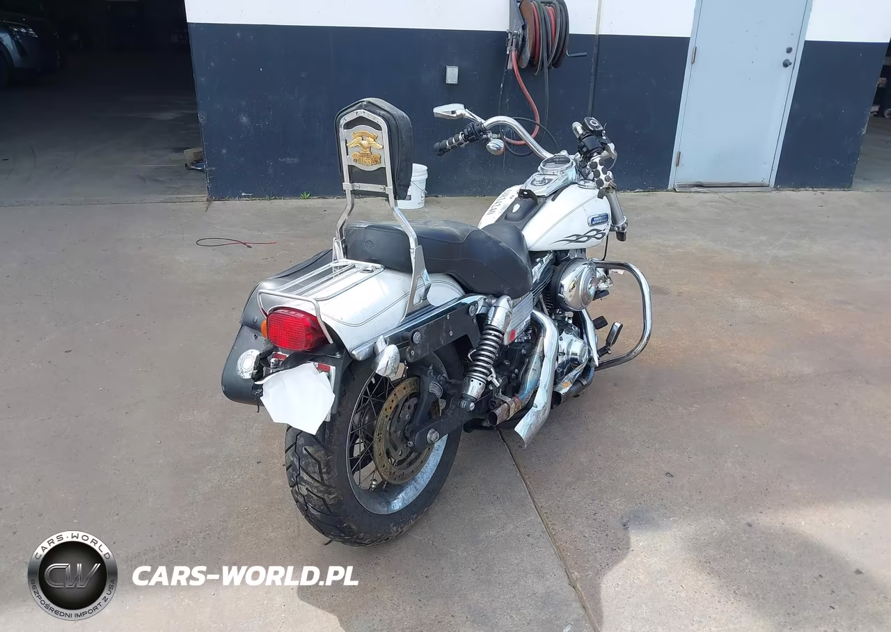 2006 Harley-Davidson Fxdwgi VIN:1HD1GP1396K333570 - 4