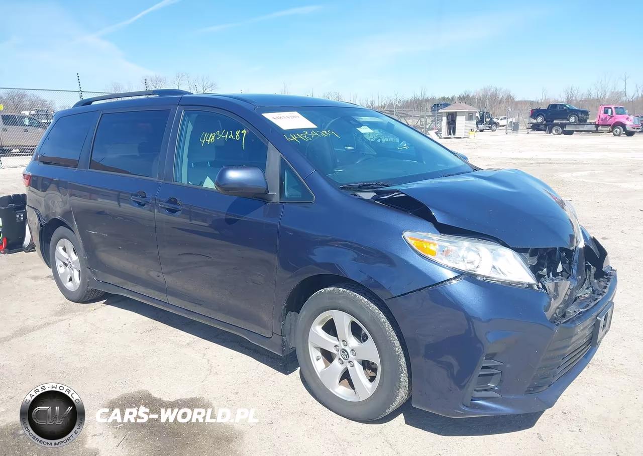 2020 Toyota Sienna Le