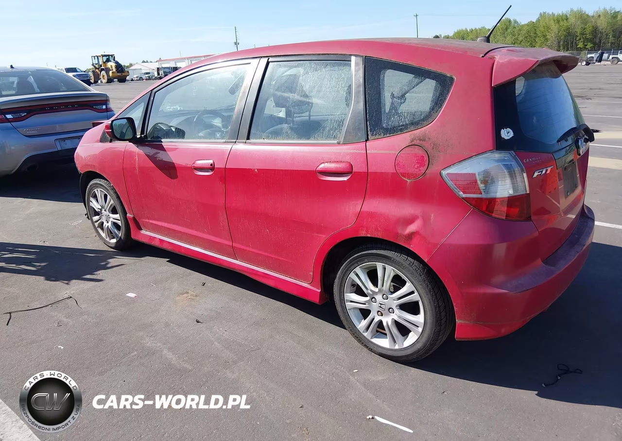 2010 Honda Fit Sport VIN:JHMGE8H42AC014504 - 3