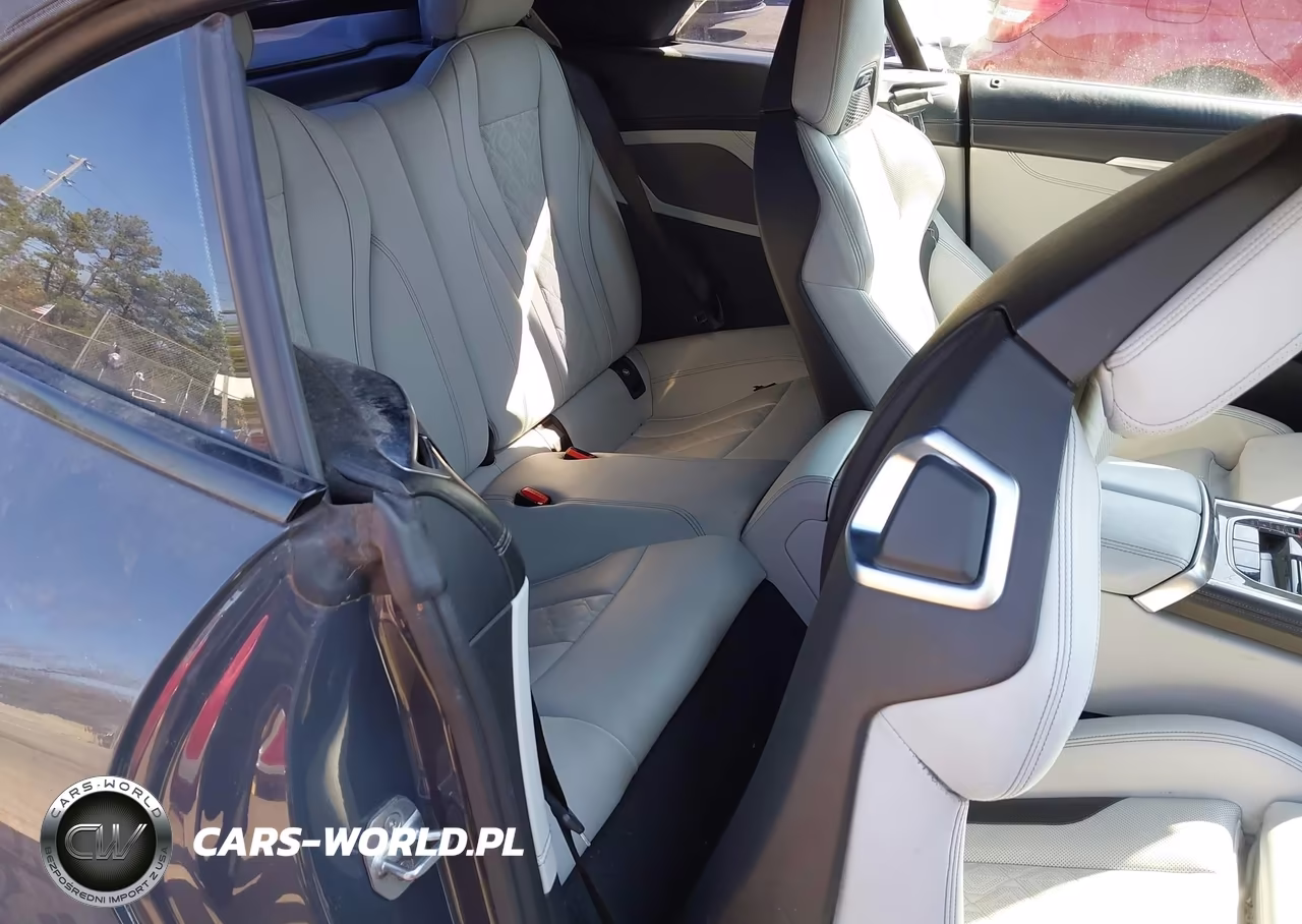 2020 BMW M8 VIN:WBSDZ0C09LCD54567 - 8