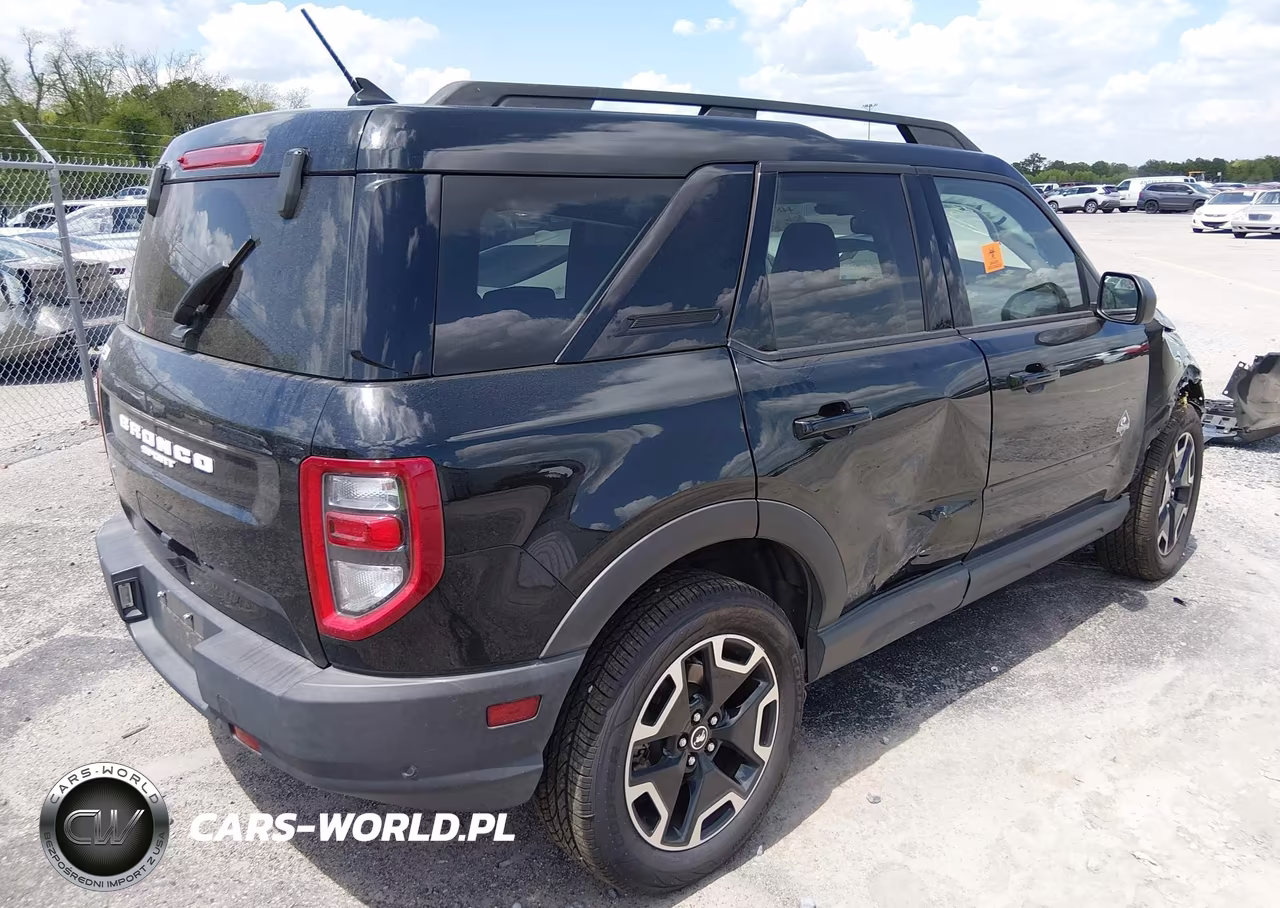 2021 Ford Bronco Sport Outer Banks VIN:3FMCR9C65MRA72255 - 4