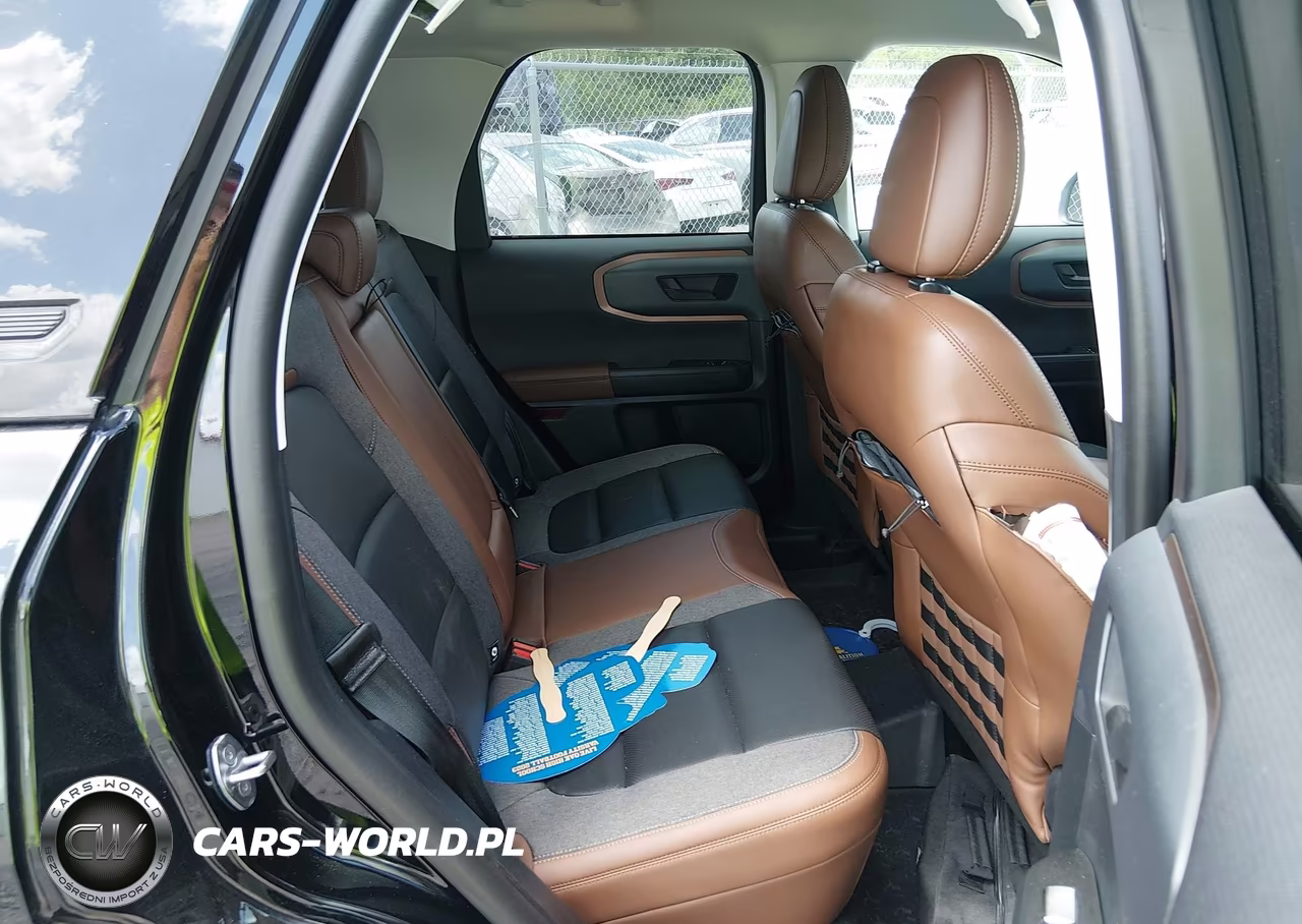 2021 Ford Bronco Sport Outer Banks VIN:3FMCR9C65MRA72255 - 8