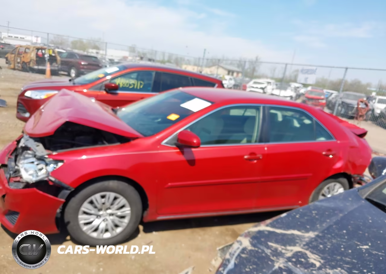 2014 Toyota Camry Le VIN:4T4BF1FK3ER379308 - 14