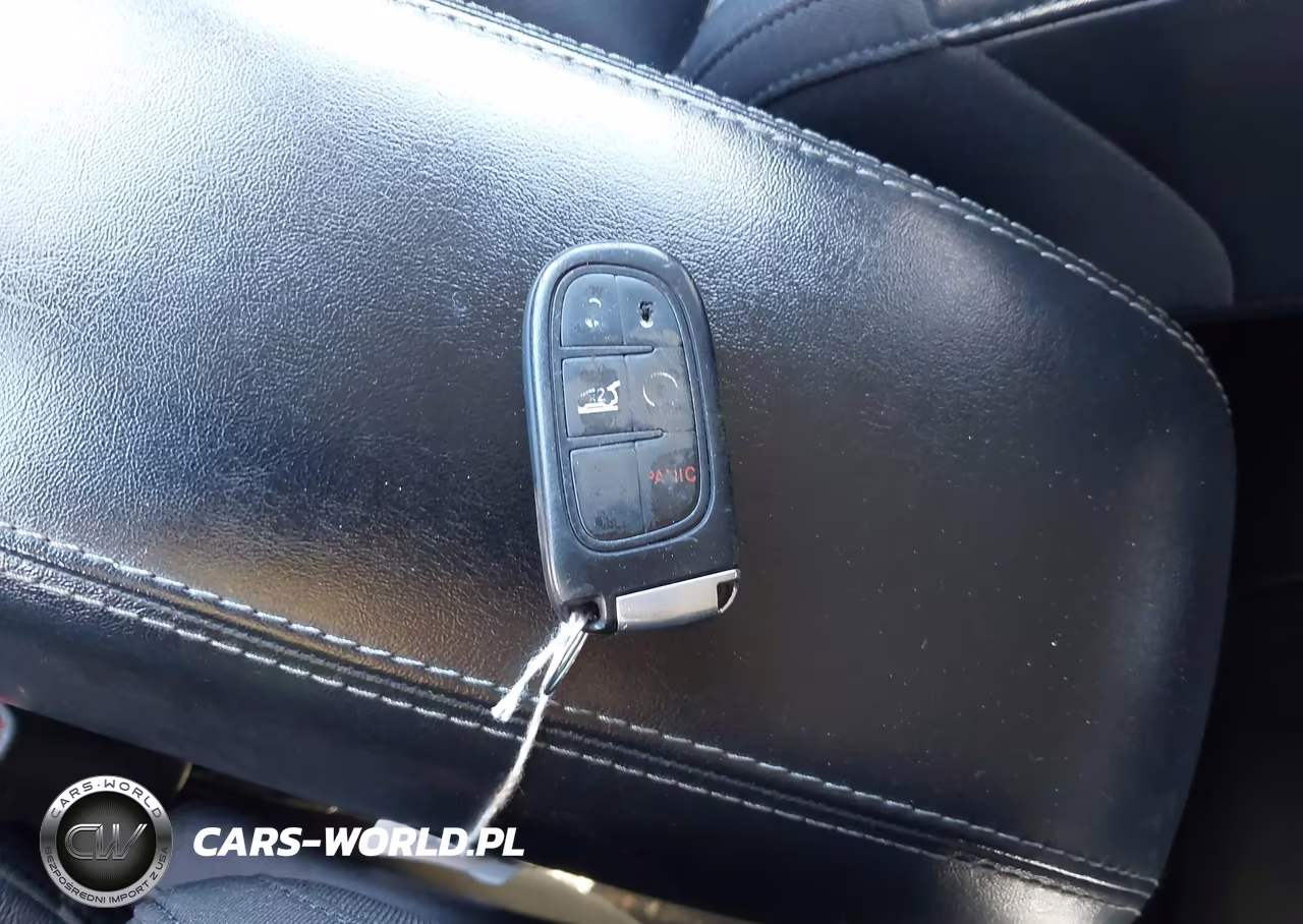 2019 Jeep Cherokee Limited 4X4 VIN:1C4PJMDX3KD440056 - 11