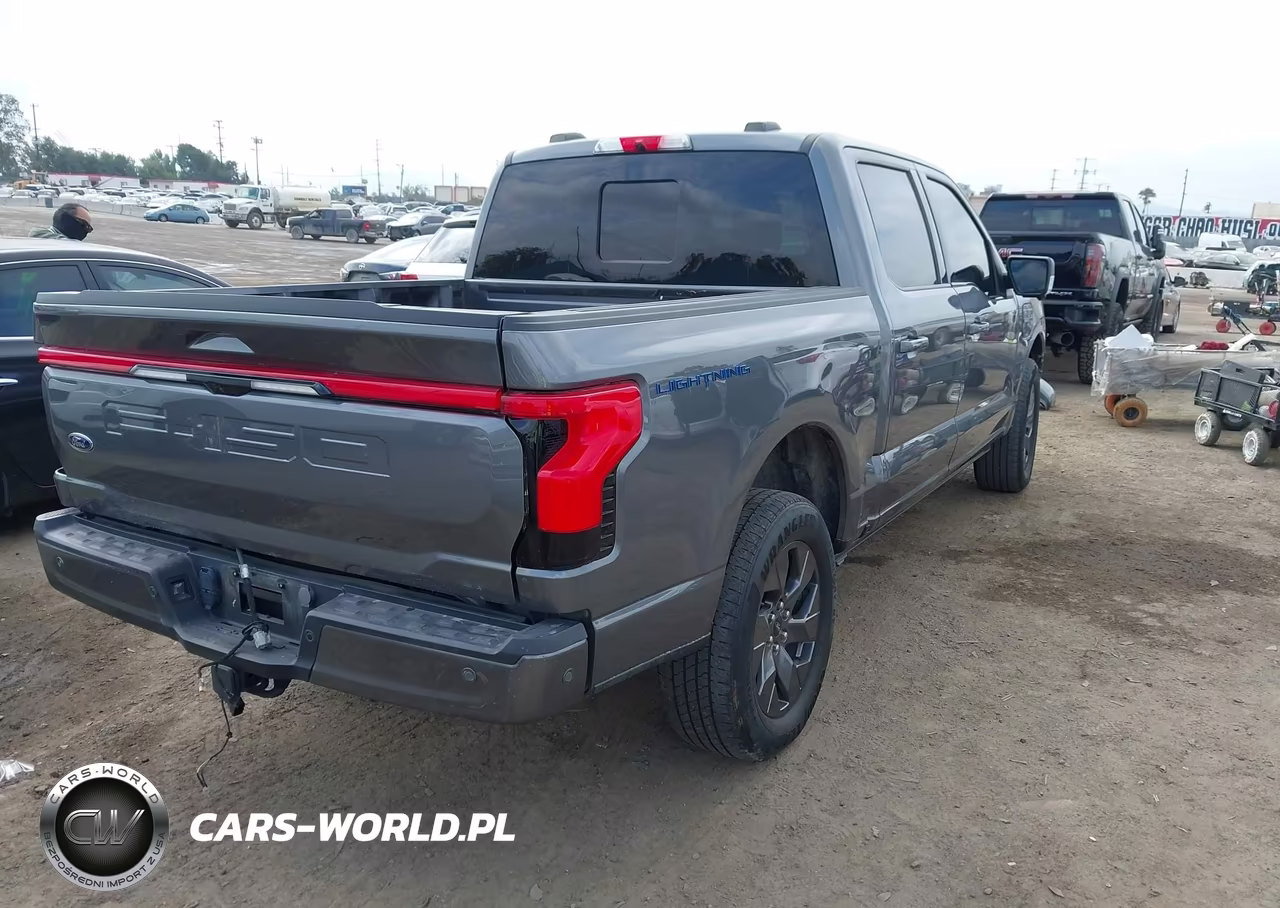 2023 Ford F-150 Lightning Lariat VIN:1FT6W1EV2PWG35179 - 4