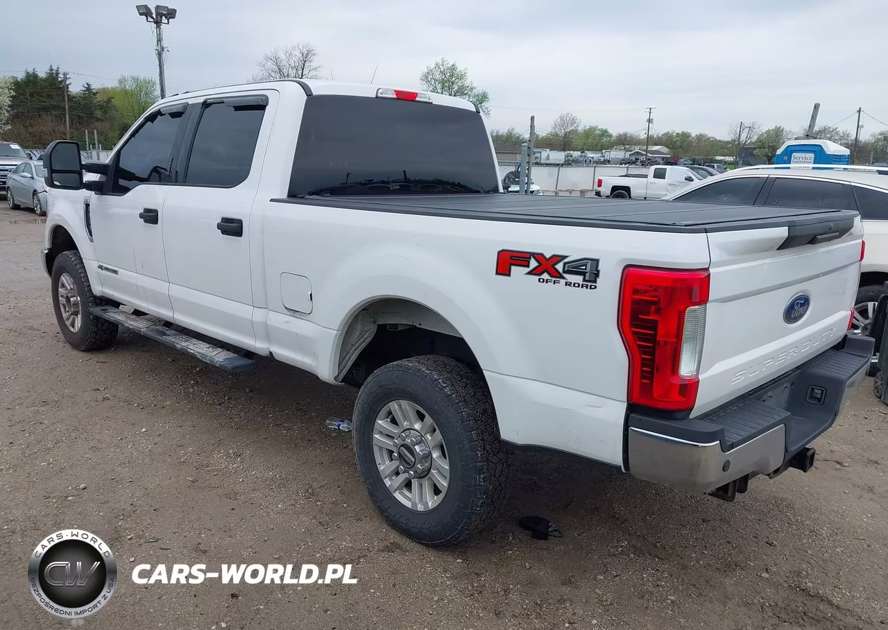 2019 Ford F-250 Xlt VIN:1FT7W2BT0KEE45750 - 3