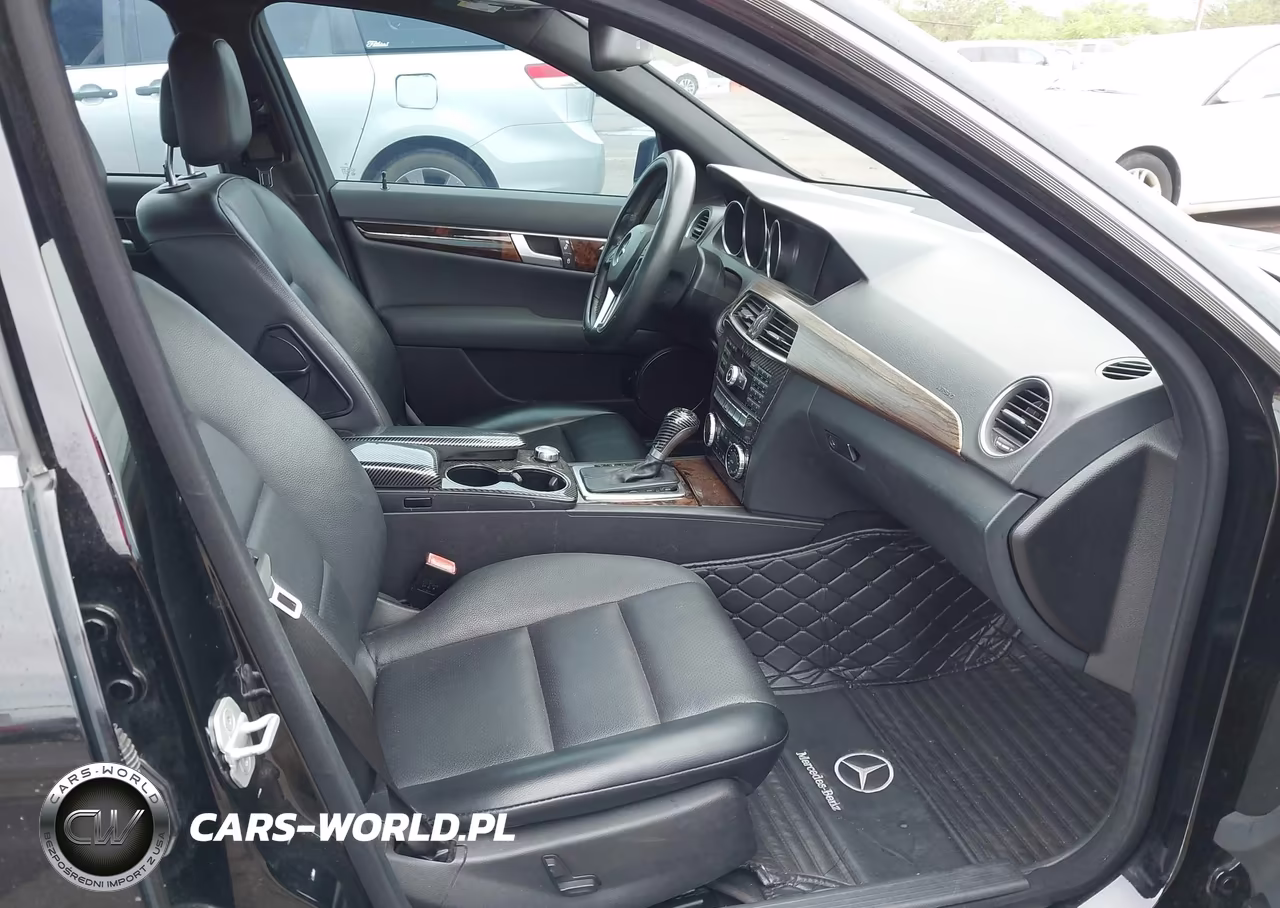 2014 Mercedes-Benz C 250 Sport VIN:WDDGF4HB9EG247046 - 5