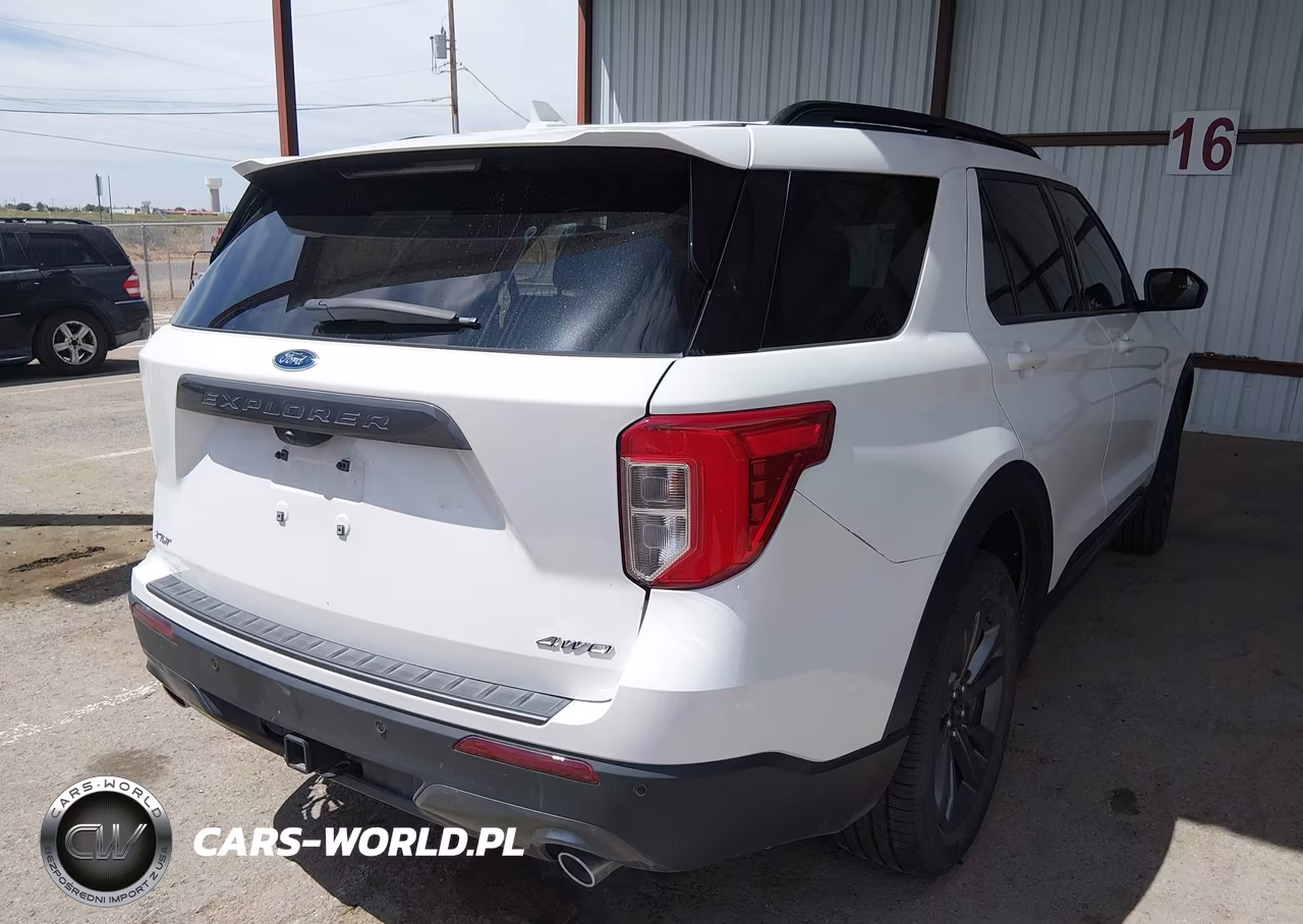 2024 Ford Explorer Xlt VIN:1FMSK8DH2RGA73324 - 4
