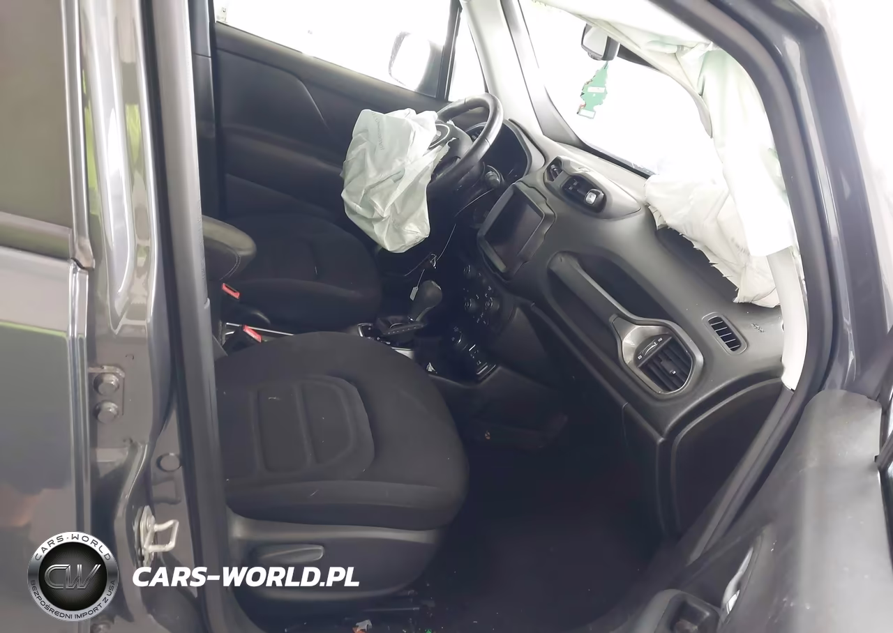 2022 Jeep Renegade Latitude 4X4 VIN:ZACNJDB10NPN72006 - 5