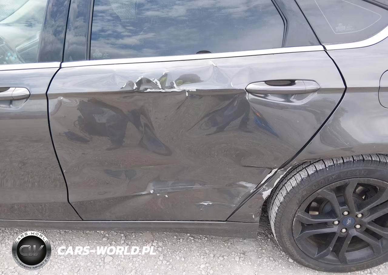 2019 Ford Fusion Se VIN:3FA6P0HD5KR179433 - 18