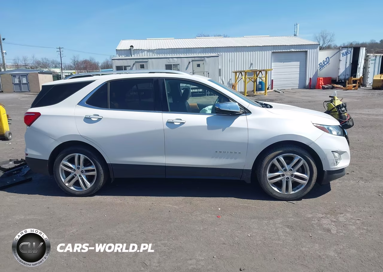 2018 Chevrolet Equinox Premier VIN:2GNAXWEX9J6161083 - 13