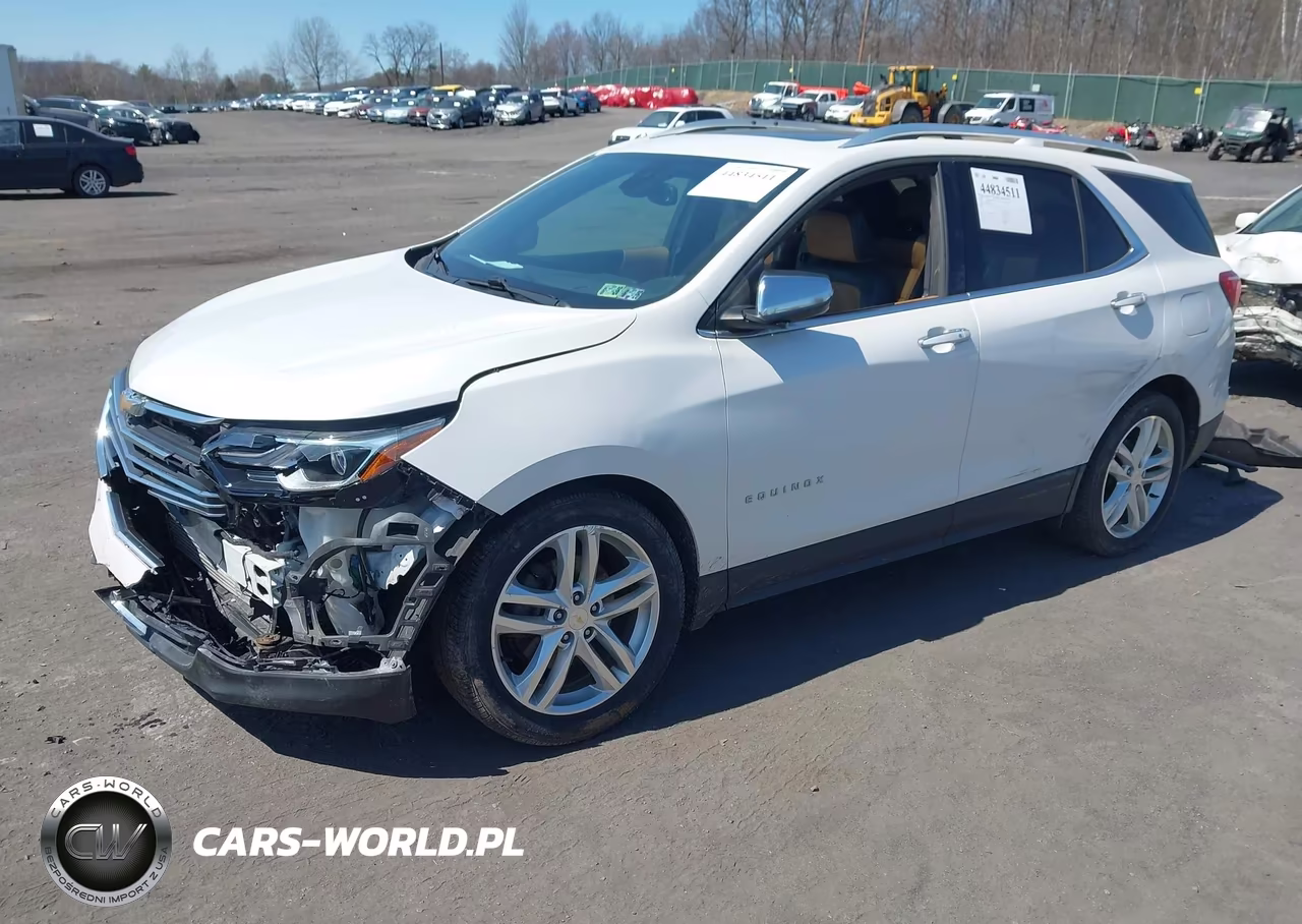 2018 Chevrolet Equinox Premier VIN:2GNAXWEX9J6161083 - 2