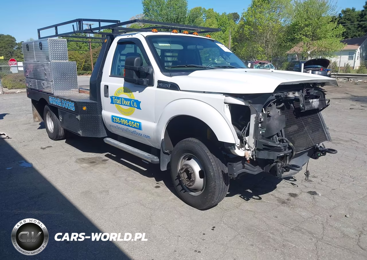 2016 Ford F-350 Chassis Xl
