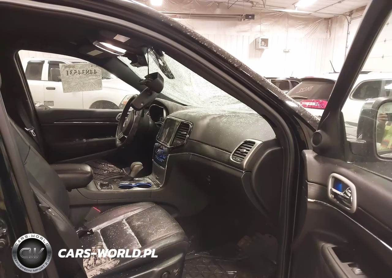 2019 Jeep Grand Cherokee Limited 4X4 VIN:1C4RJFBGXKC825711 - 5