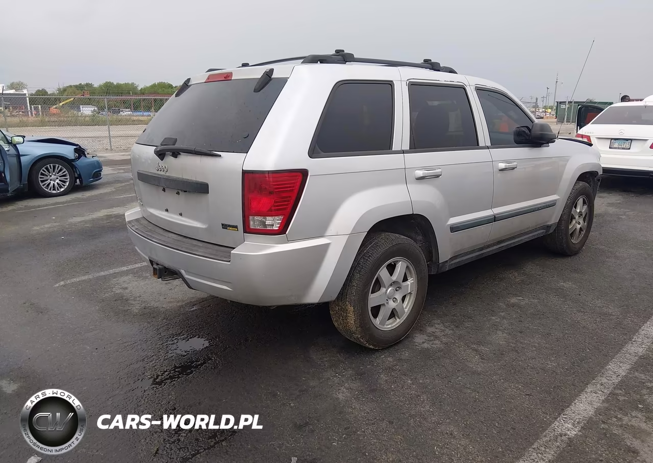 2008 Jeep Grand Cherokee Laredo VIN:1J8HR48N18C197425 - 4