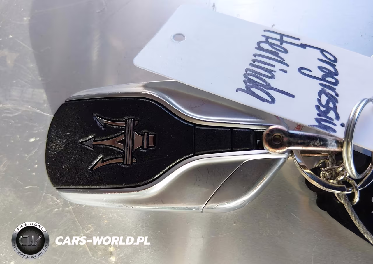 2018 Maserati Ghibli S VIN:ZAM57YSA6J1269407 - 11