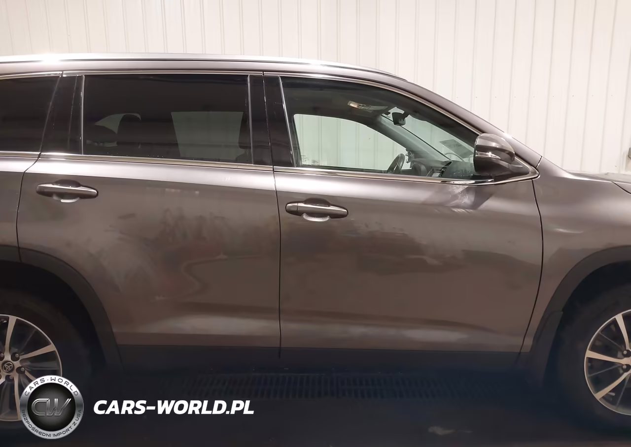 2019 Toyota Highlander Xle VIN:5TDJZRFH5KS596850 - 14