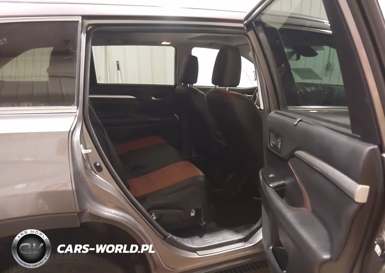2019 Toyota Highlander Xle VIN:5TDJZRFH5KS596850 - 8