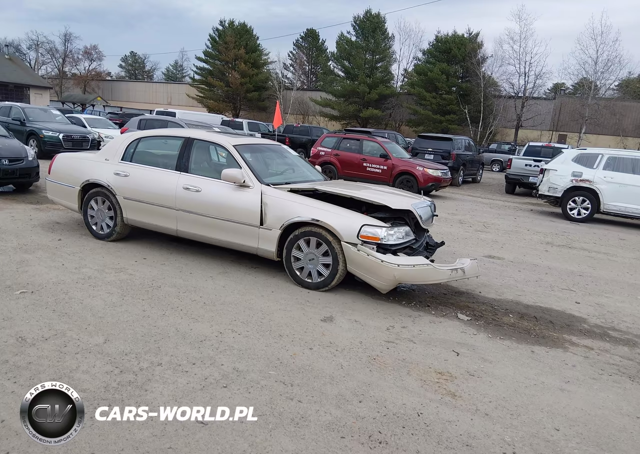2003 Lincoln Town Car Cartier – zdjęcie 1 z 11
