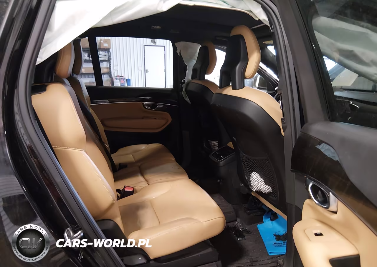 2018 Volvo Xc90 T6 Momentum VIN:YV4A22PK2J1197070 - 8
