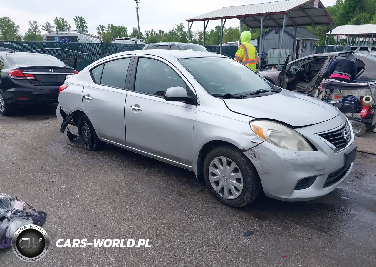 2014 Nissan Versa 1.6 Sv