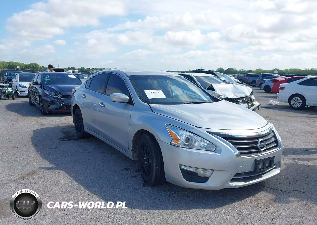 2015 Nissan Altima 2.5 S – zdjęcie 1 z 15