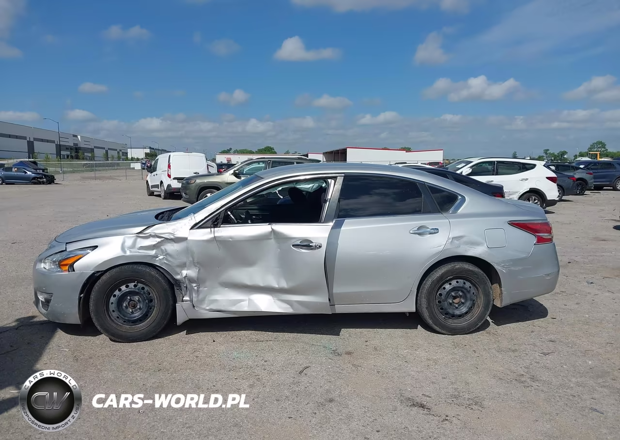 2015 Nissan Altima 2.5 S VIN:1N4AL3AP6FC177061 - 13