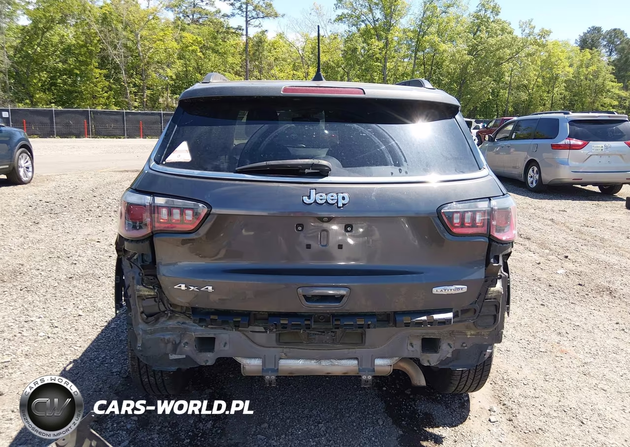 2017 Jeep New Compass Latitude 4X4 VIN:3C4NJDBBXHT635847 - 17