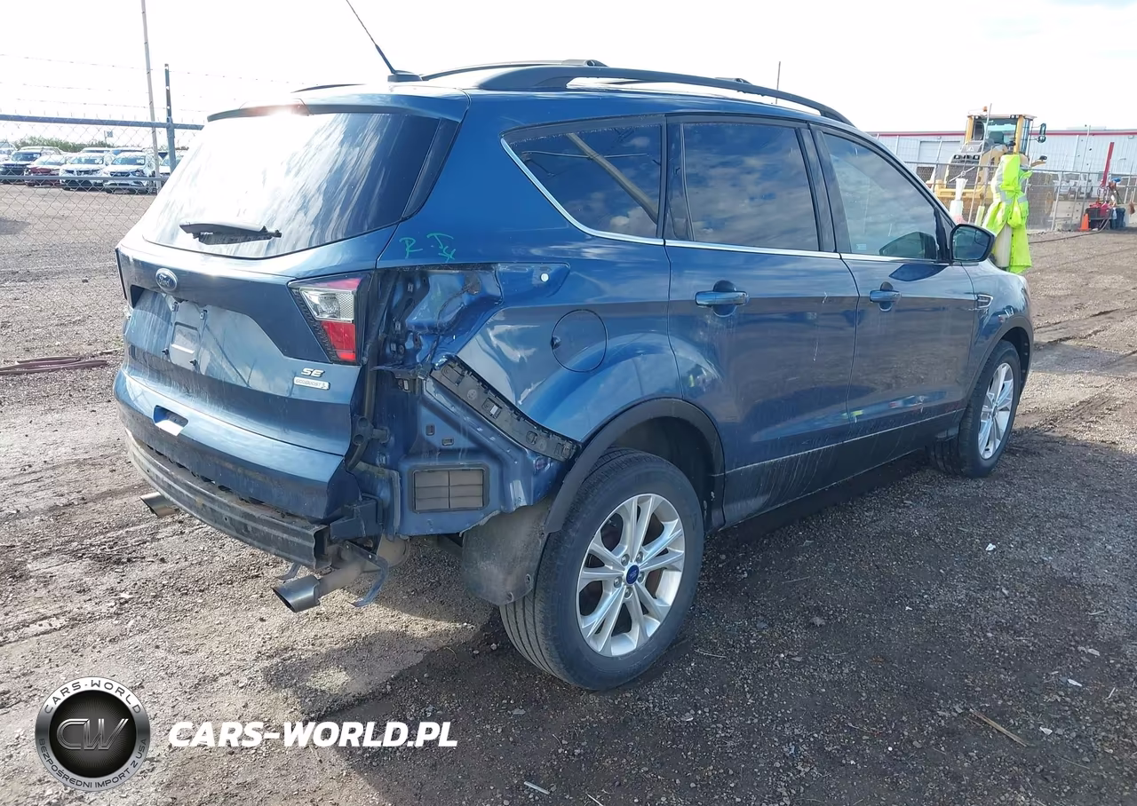 2018 Ford Escape Se VIN:1FMCU0GDXJUB12031 - 4