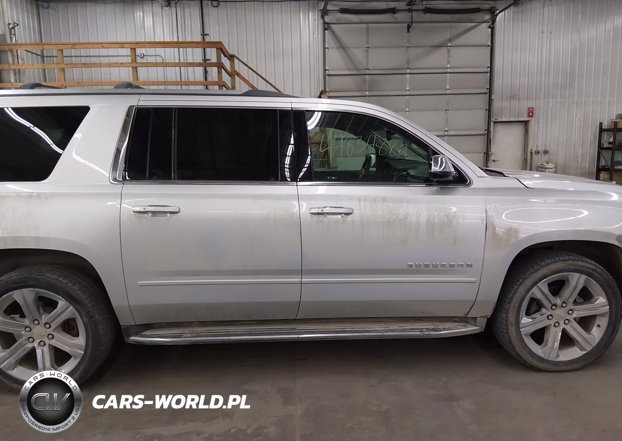 2018 Chevrolet Suburban Premier VIN:1GNSKJKC8JR158025 - 14