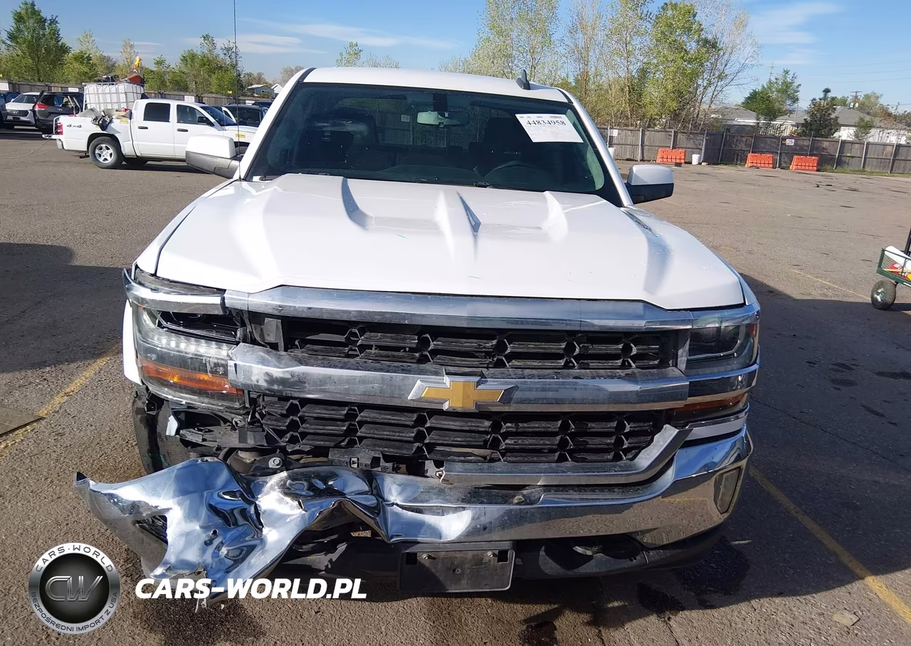 2018 Chevrolet Silverado 1500 1Lt VIN:3GCUKREC4JG425544 - 13