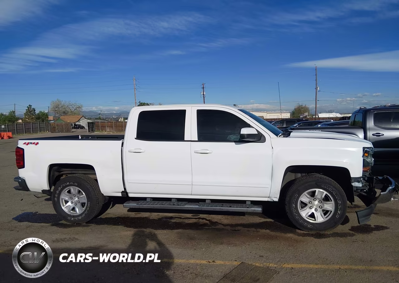 2018 Chevrolet Silverado 1500 1Lt VIN:3GCUKREC4JG425544 - 14