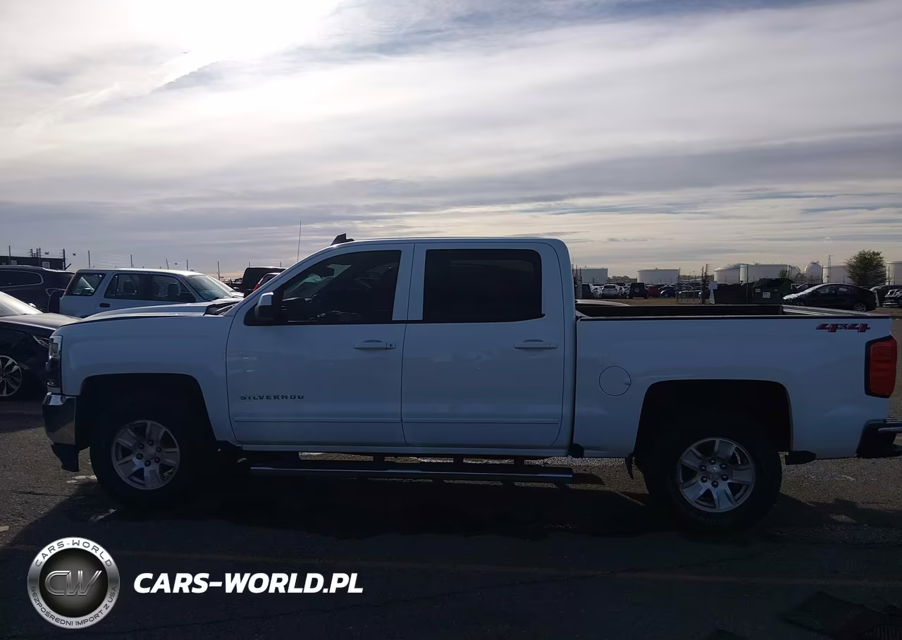 2018 Chevrolet Silverado 1500 1Lt VIN:3GCUKREC4JG425544 - 15