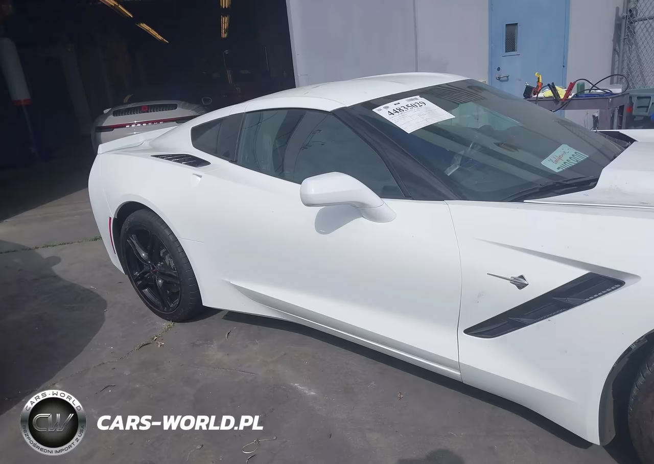2016 Chevrolet Corvette Stingray VIN:1G1YB2D72G5125877 - 13