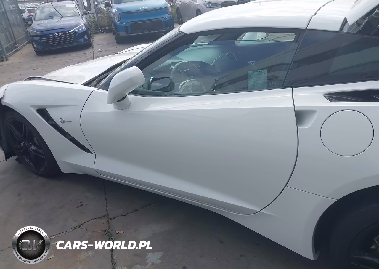 2016 Chevrolet Corvette Stingray VIN:1G1YB2D72G5125877 - 14