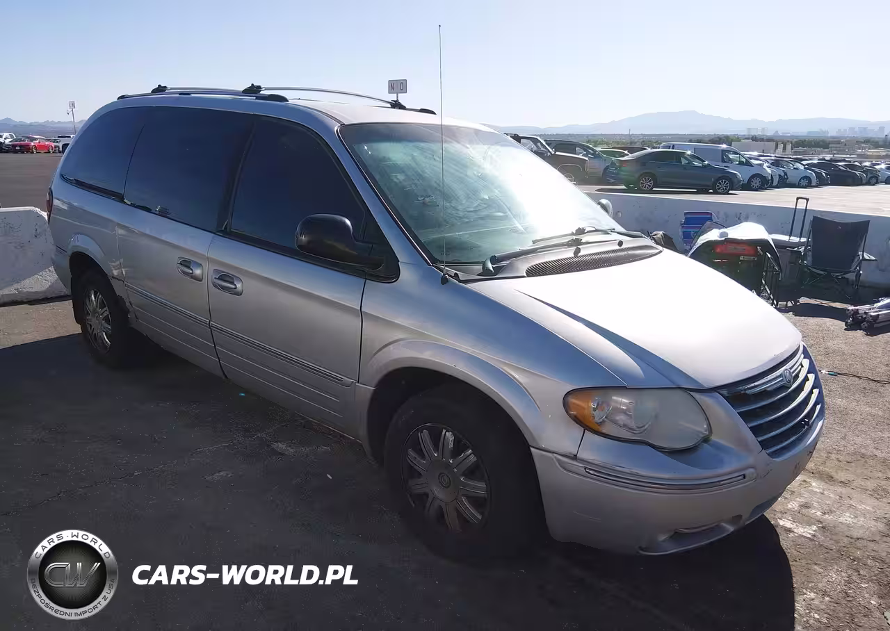 2005 Chrysler Town & Country Limited